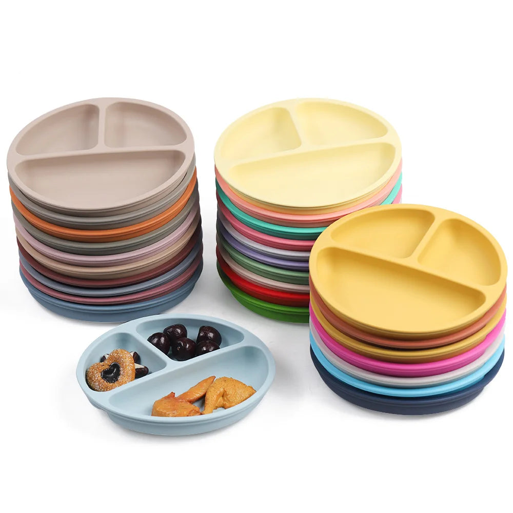 Mother Kids 8PCS Baby Silicone Feeding Set Bibs Sucker Dinner Plate Antislip Bowl Spoon Cup Children's Tableware Baby Stuff
