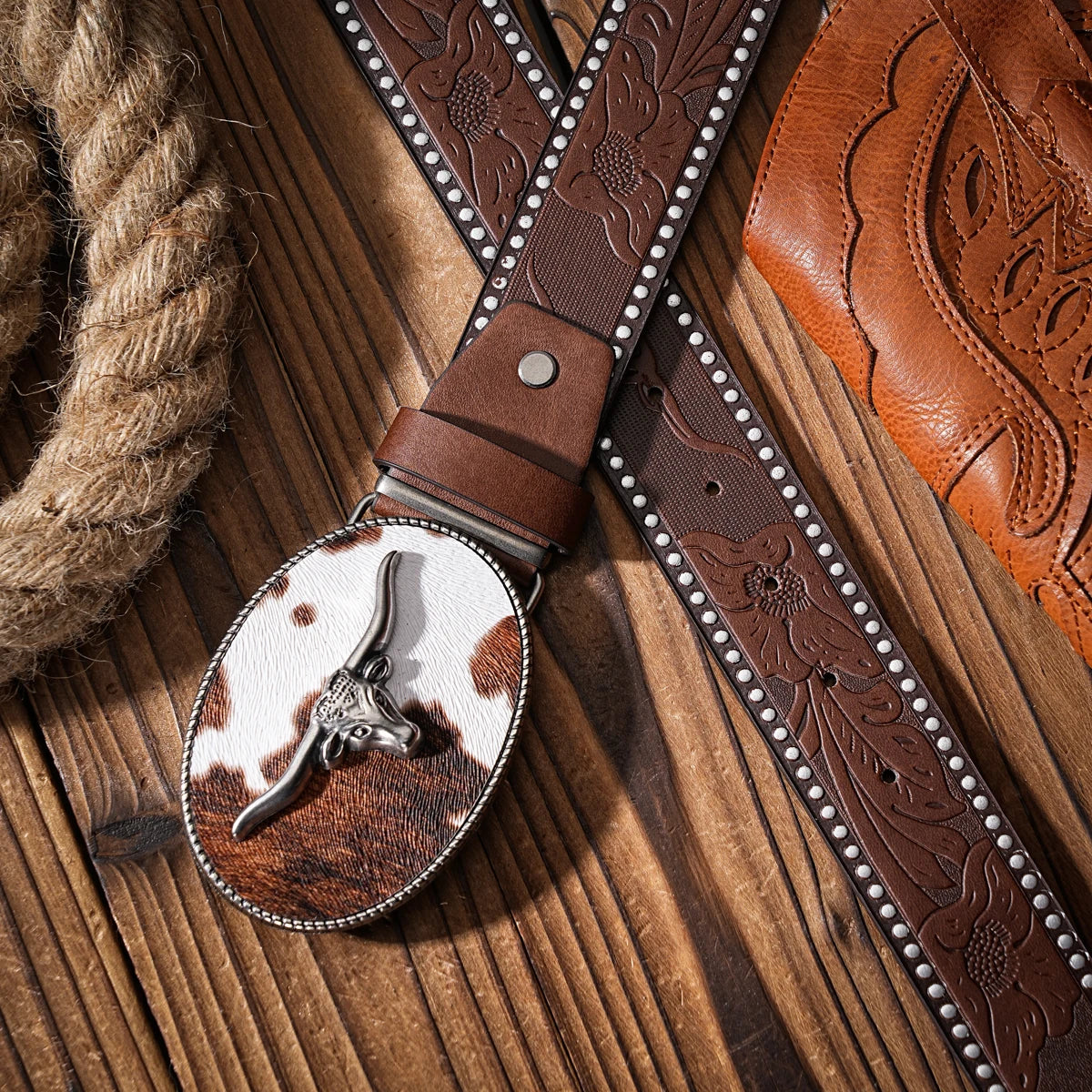 A Western-style PU material belt for both men and women, a casual, retro and classic personalized belt