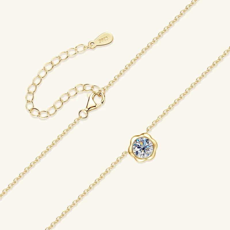 Lnngy GRA Certified D1.00CT Moissanite Necklace 925 Sterling Silver Flower Shape Pendant Necklace for Women Korean INS Jewelry