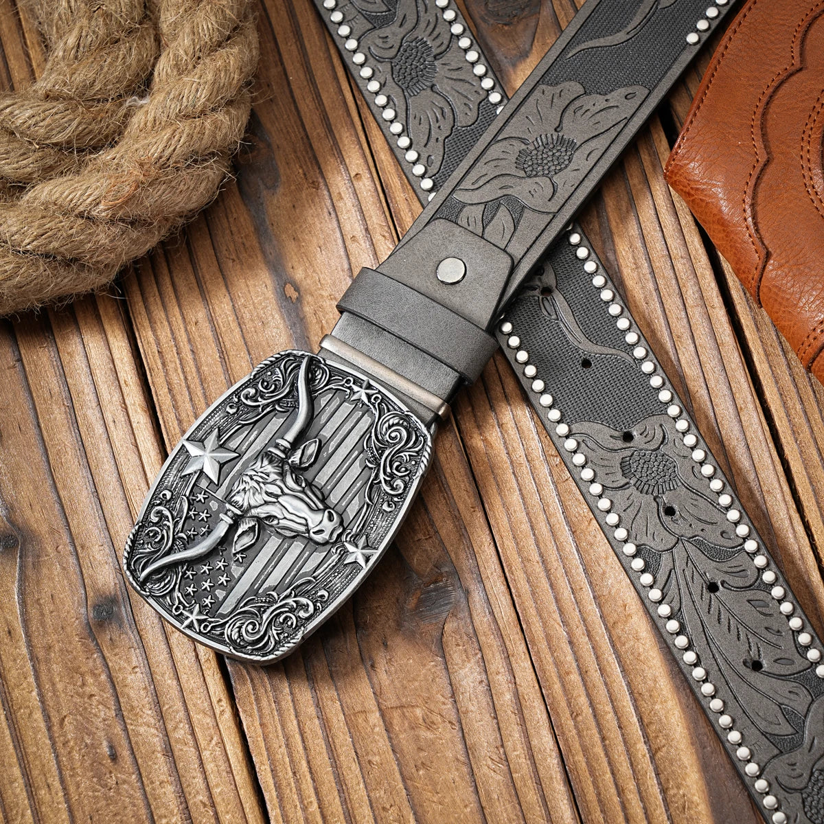 Vintage meets fashion! Alloy buckle PU belt, suitable for both men and women, to create a personalized Western style