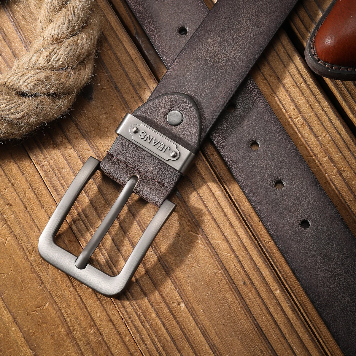 Vintage meets fashion! PU alloy buckle belt, suitable for both men and women, to create a personalized Western style