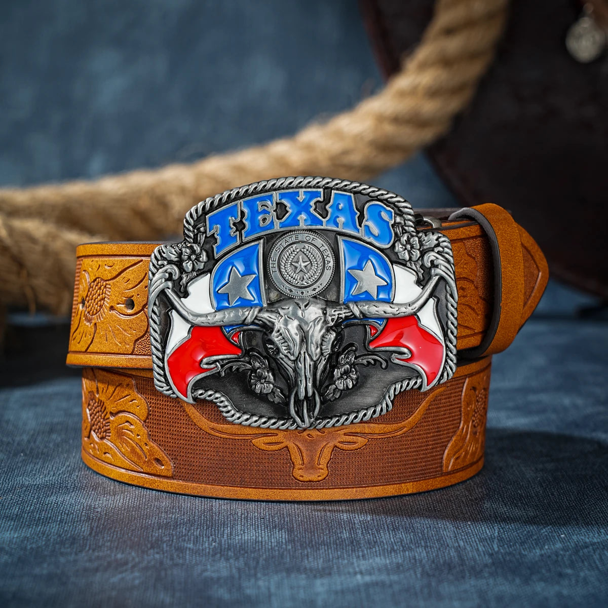 A casual, individual and retro belt, Western-style clothing accessory, metal buckle, PU belt, suitable for both men and women