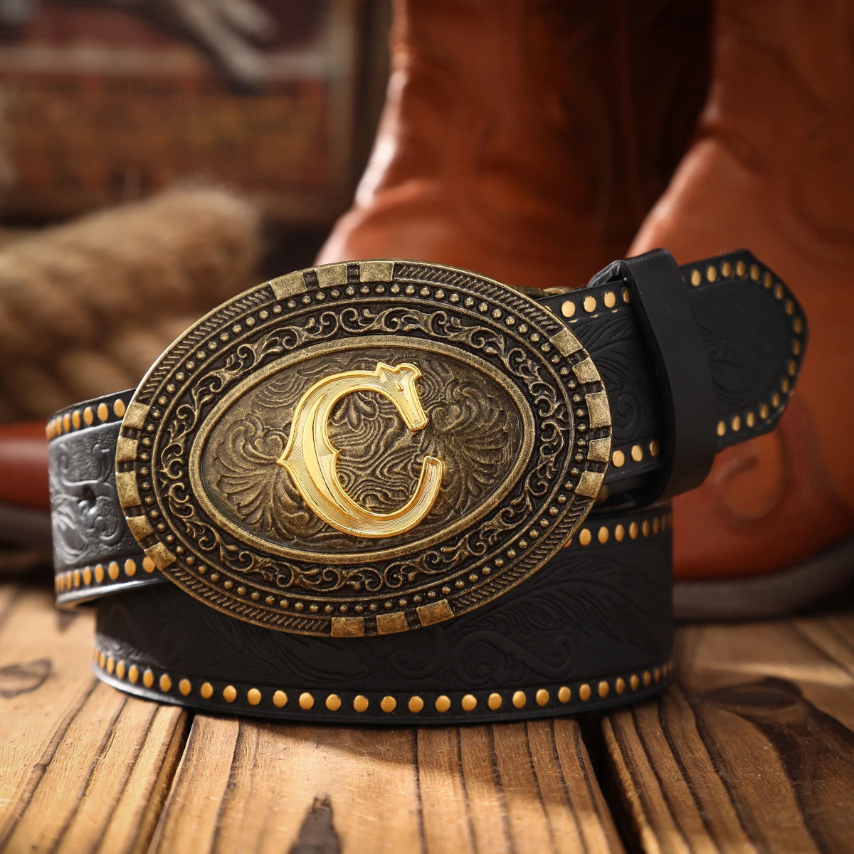 A men's and women's casual retro belt Western style! PU leather belt with metal buckle, suitable for daily work wear