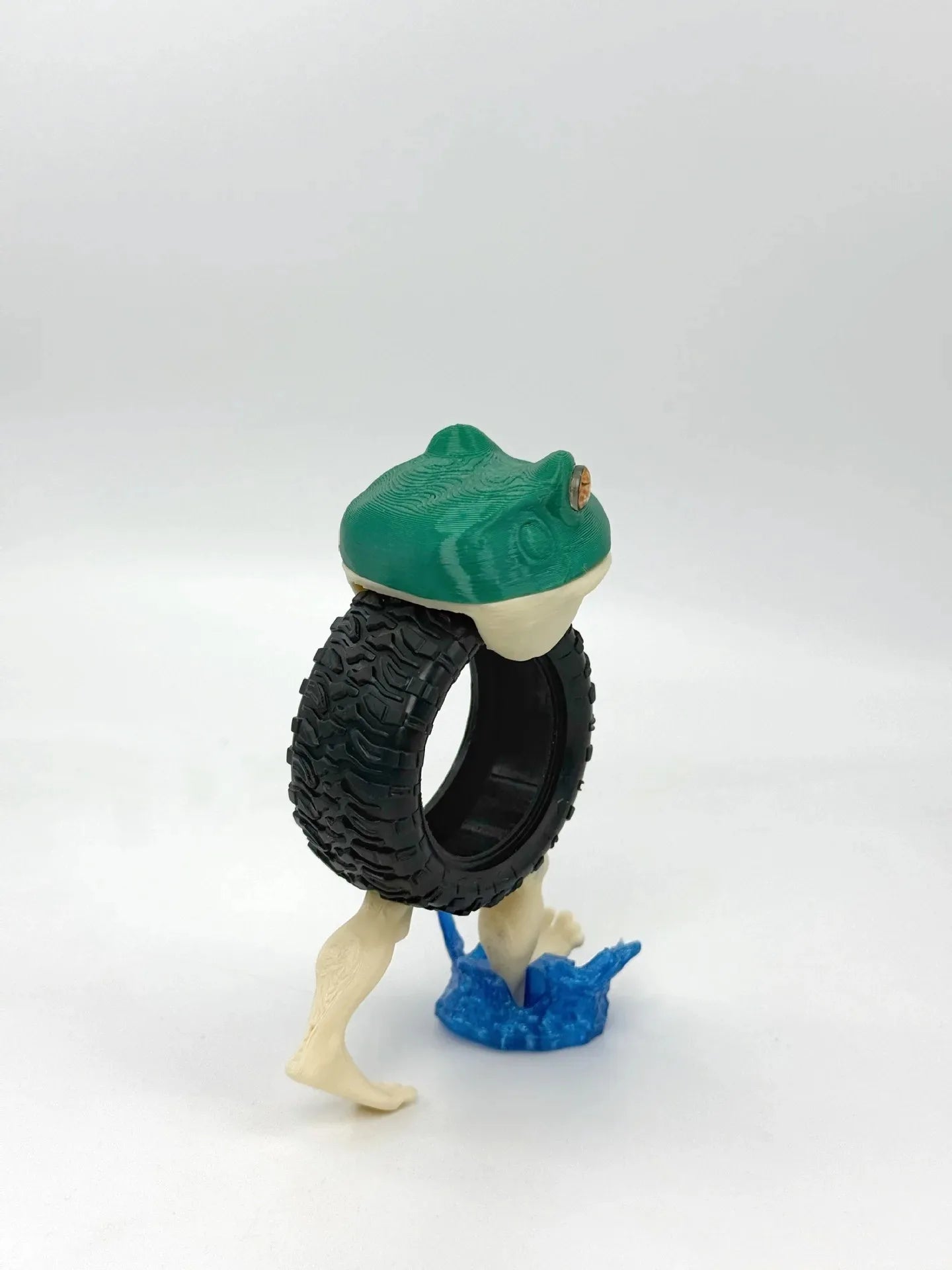 Italian Brainrot Tung Sahur Figure Toy Tralalero Tralala Figures Bombardino Crocodilo Shimpanzini Bananini Model Decor Doll Gift