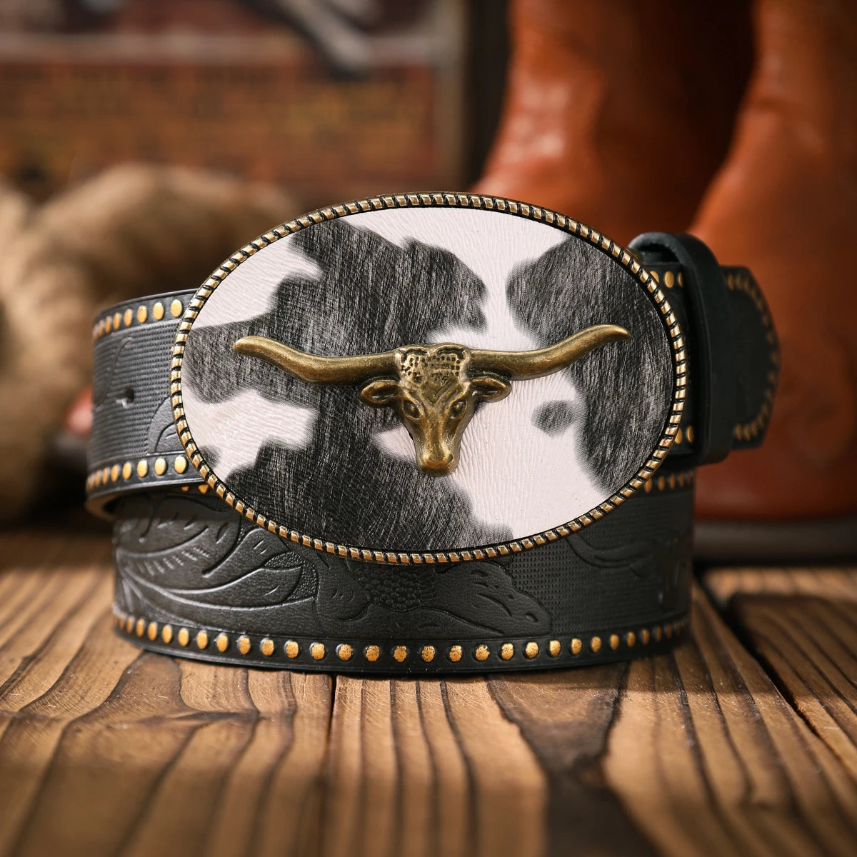 A casual and retro belt, a waist accessory for Western-style clothing, metal buckle, PU belt, suitable for both men and women