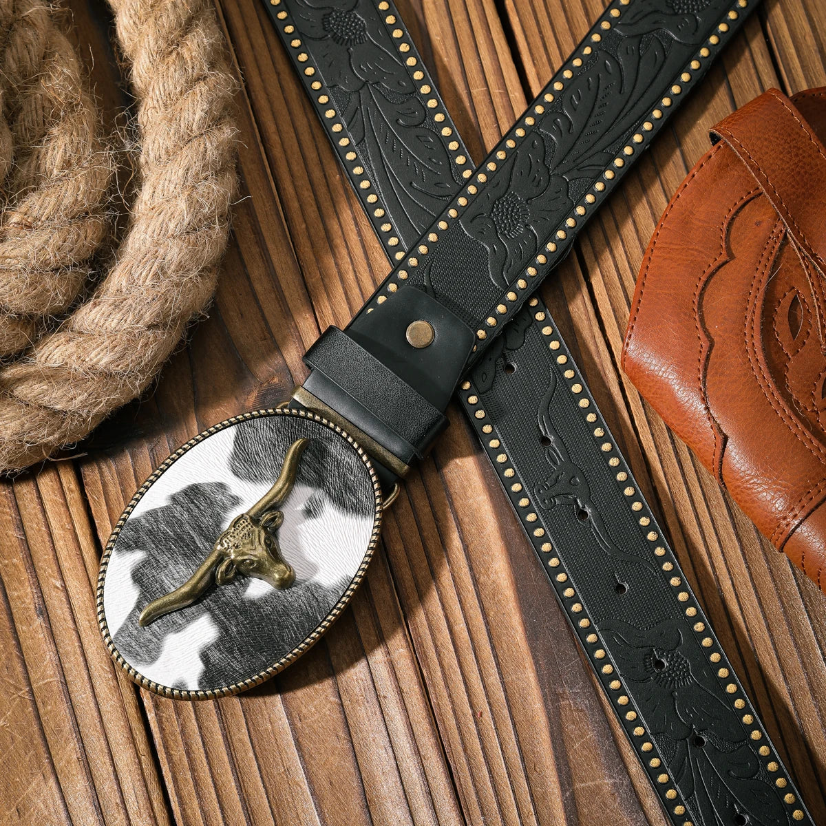 A casual and retro belt, a waist accessory for Western-style clothing, metal buckle, PU belt, suitable for both men and women