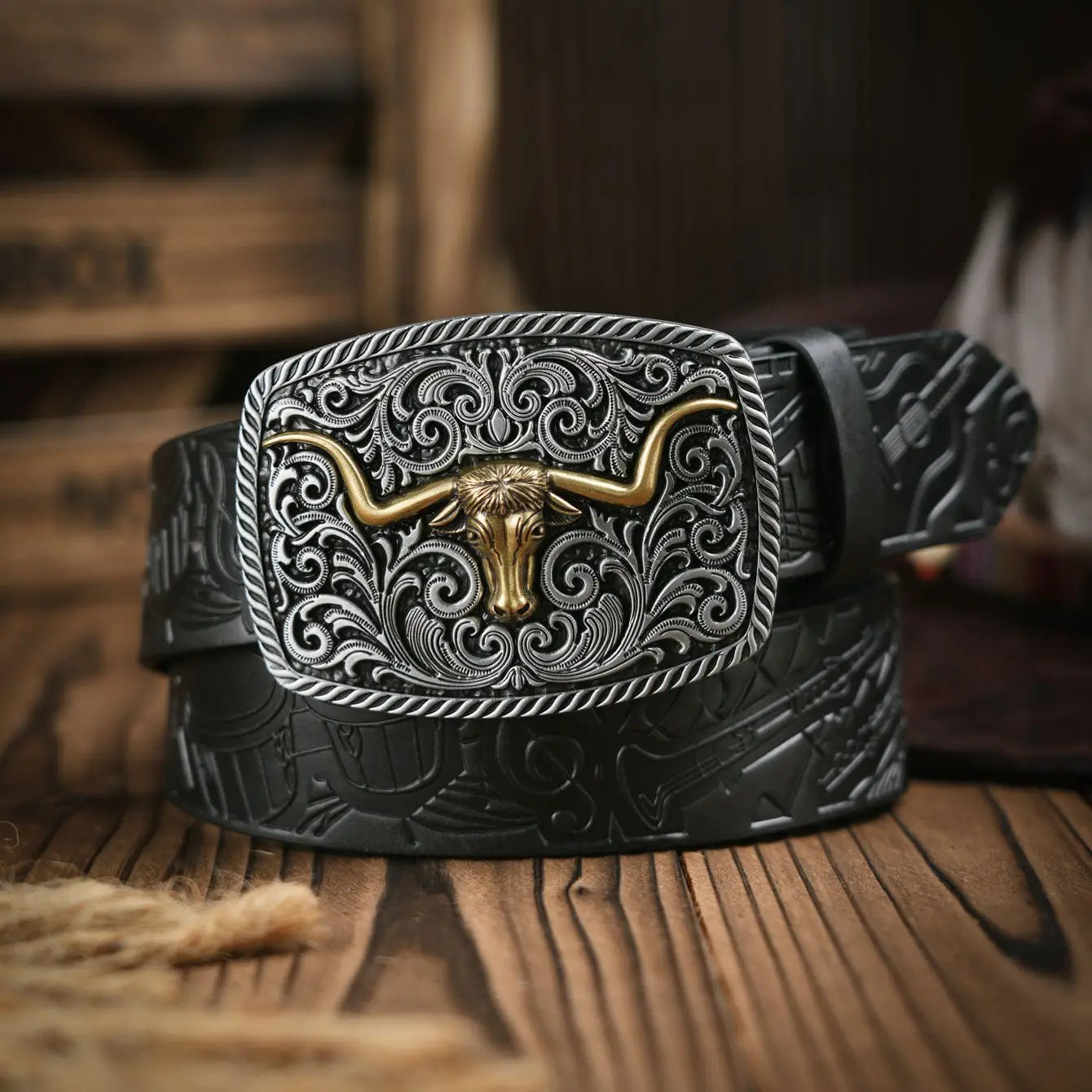 A men's and women's casual retro belt Western style! PU leather belt with metal buckle, suitable for daily work wear