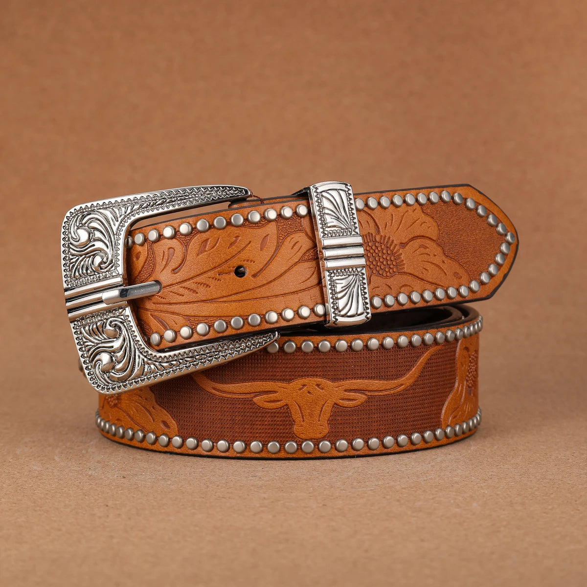 A casual, individual and retro belt, Western-style clothing accessory, metal buckle, PU belt, suitable for both men and women