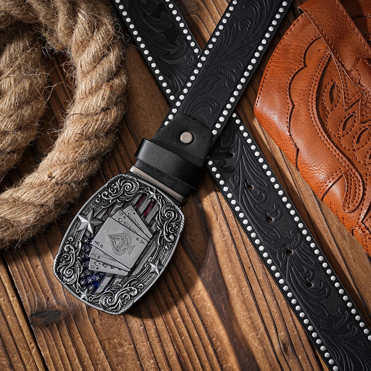 A Western-style PU material belt for both men and women, a casual, retro and classic personalized belt