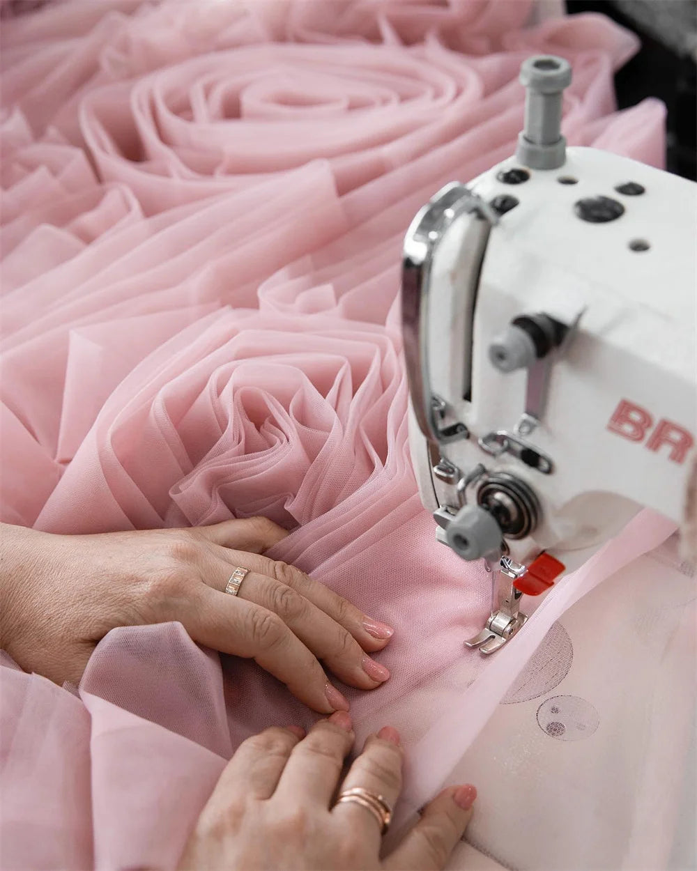 Mila Pink Strapless Boll Gown Prom Dress 3D Flower Tra-length New In Dresses Homecoming Tiered Ruffle Customized Evening Dresses