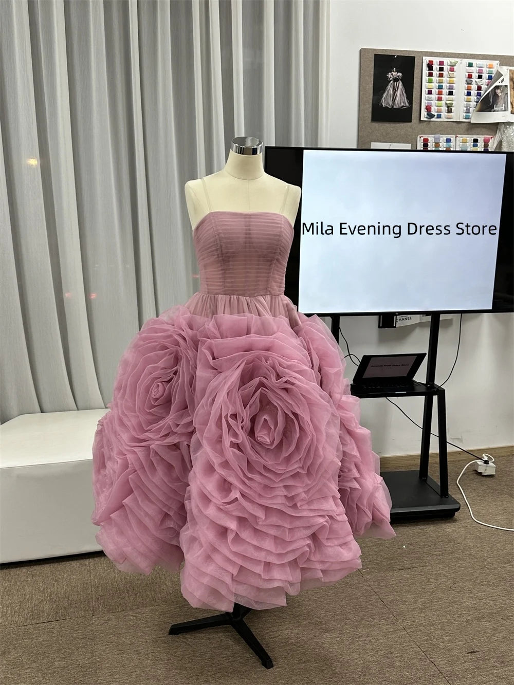 Mila Pink Strapless Boll Gown Prom Dress 3D Flower Tra-length New In Dresses Homecoming Tiered Ruffle Customized Evening Dresses