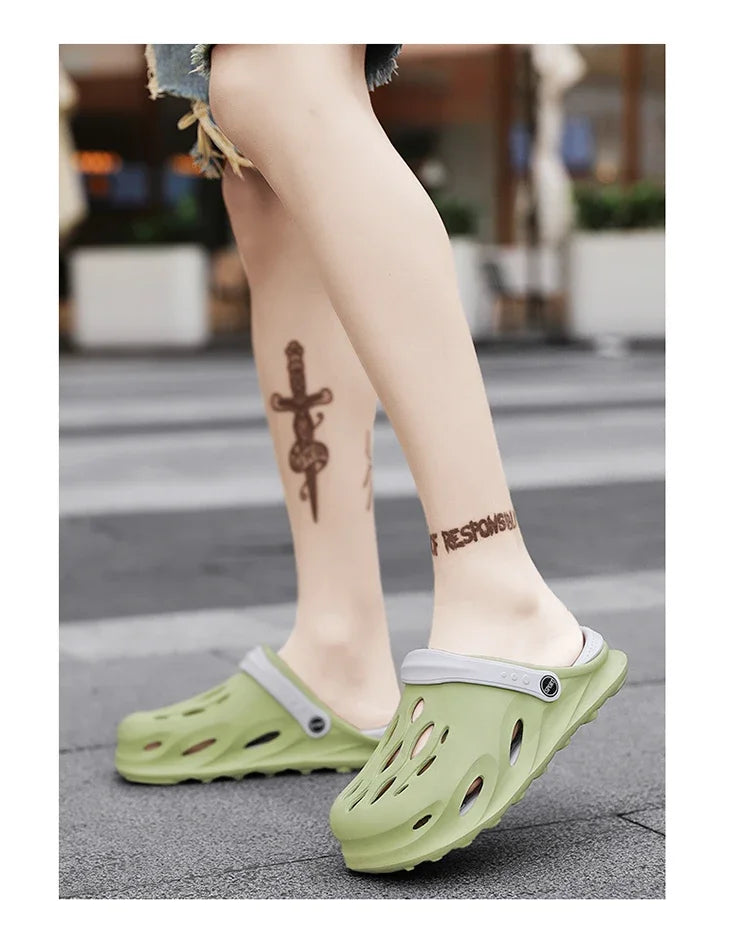 Summer Men's Fashion Beach Sandals Clogs Thick Sole Slipper Waterproof Anti-Slip Sandals Flip Flops Non-slip Soft EVA Hole Shoes