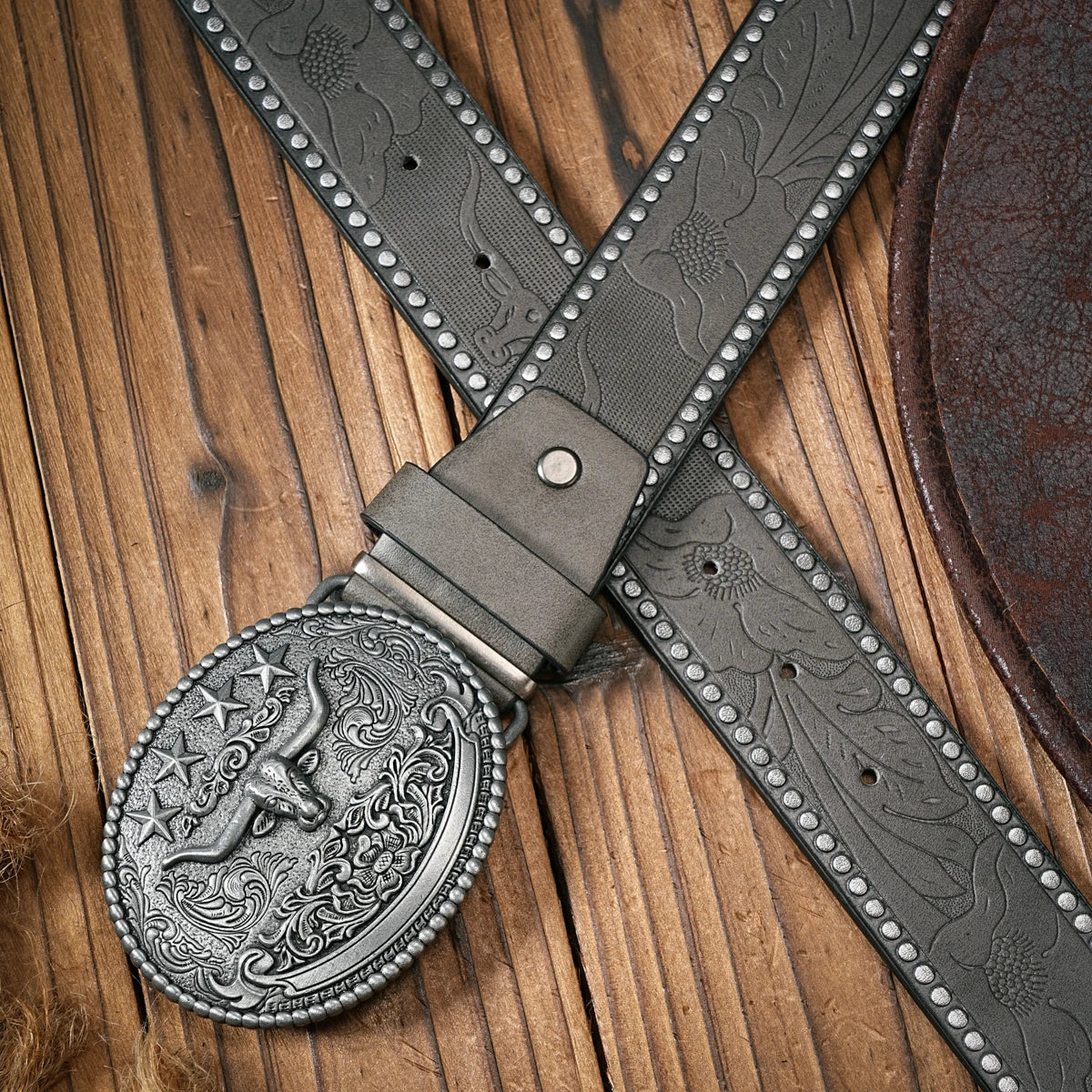 Vintage and fashion collision! PU leather alloy buckle waistband, for both men and women, to create a personalized western style