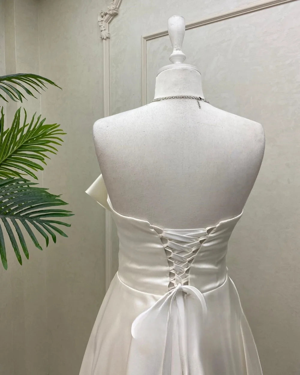 Mila Elegant Strapless Bow Prom Dresses Sleeveless Satin Lace-Up Back Evening Dresses Floor-Length Customized Party Dresses 2025