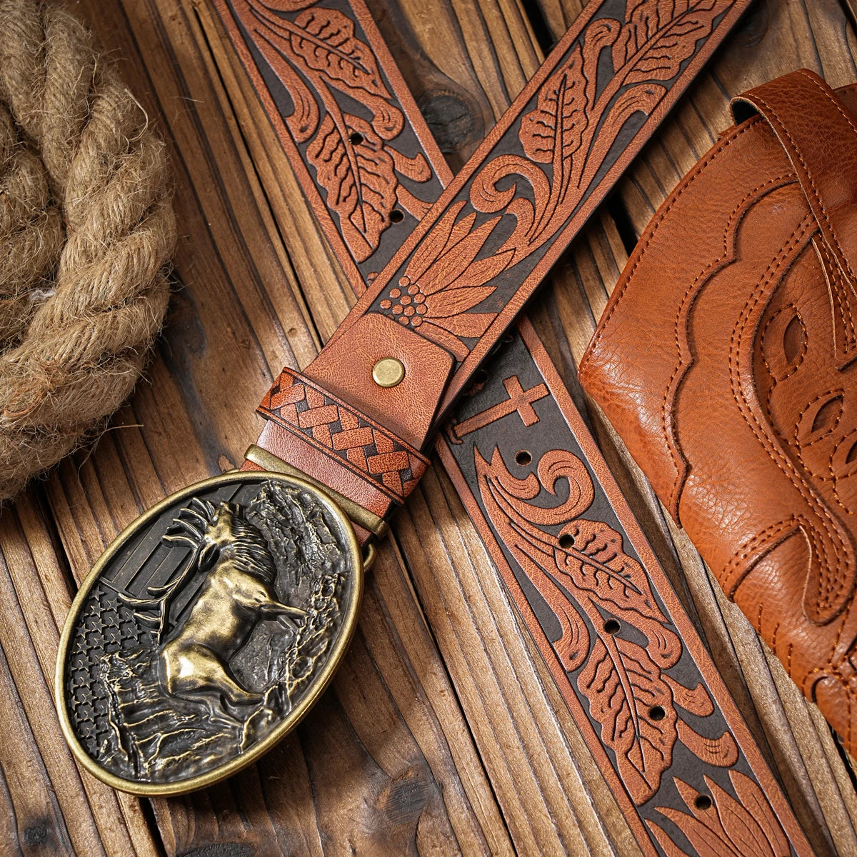 Vintage meets fashion! Alloy buckle PU belt, suitable for both men and women, to create a personalized Western style