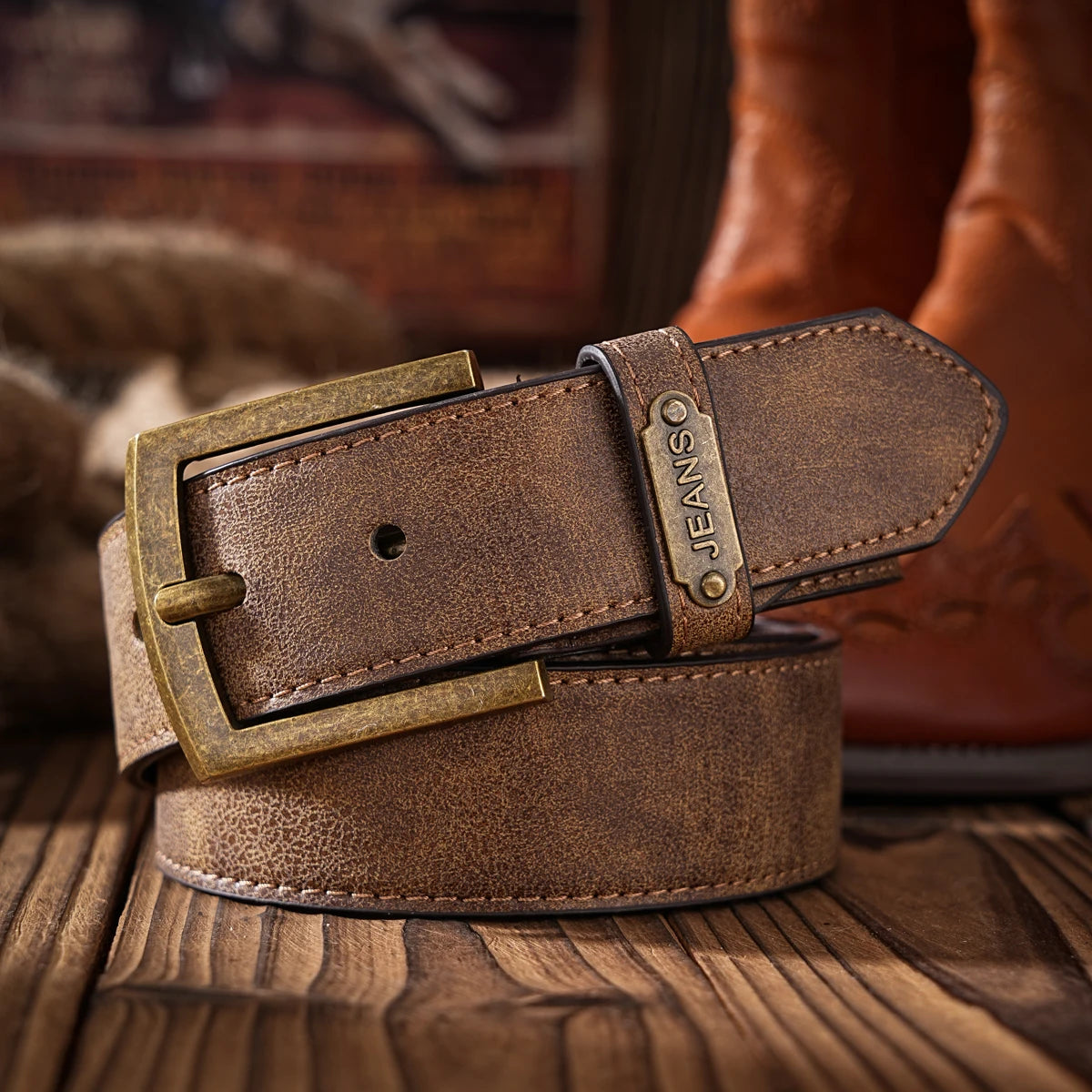 A Western-style PU material belt for both men and women, a casual, retro and classic personalized belt