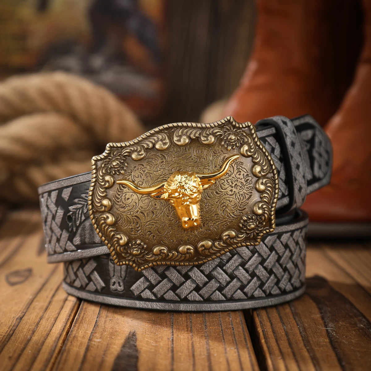 Vintage meets fashion! PU alloy buckle belt, suitable for both men and women, to create a personalized Western style