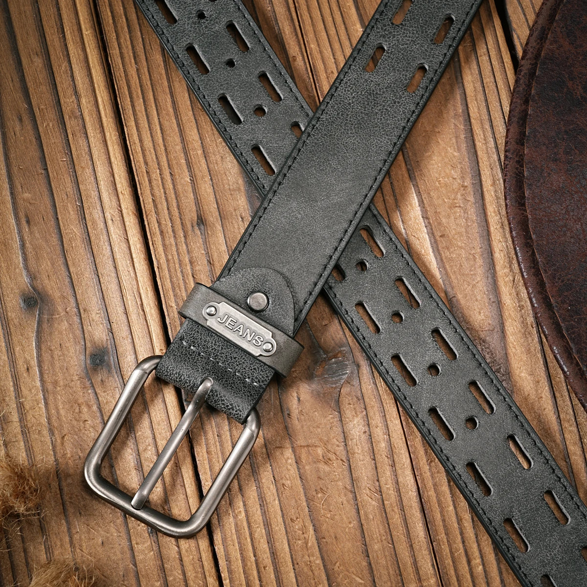 Vintage and fashion collision! PU leather alloy buckle waistband, for both men and women, to create a personalized western style