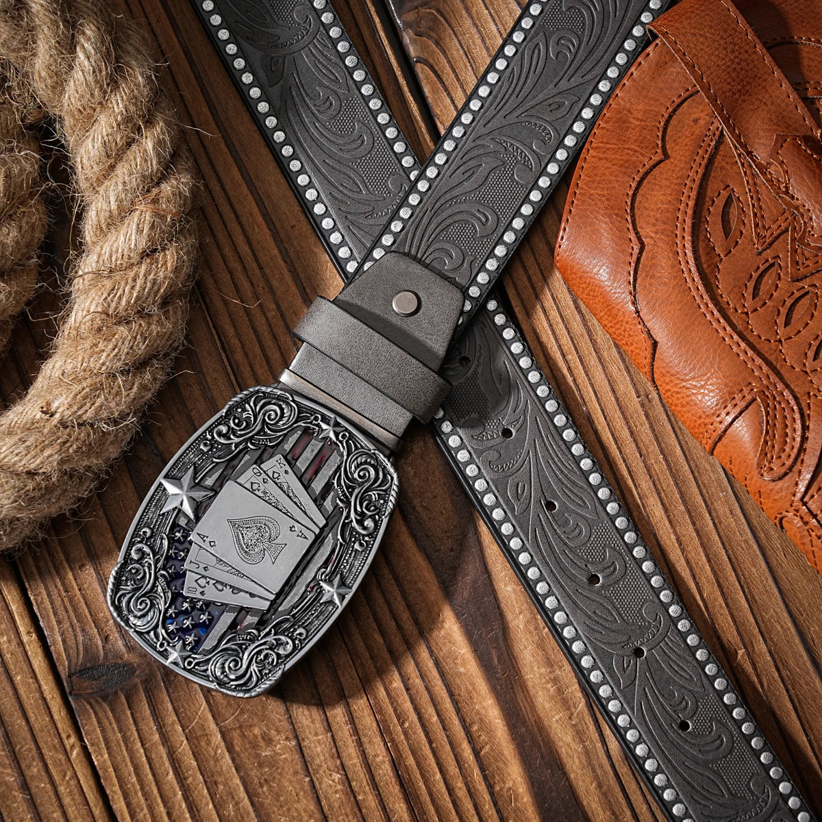 A Western-style PU material belt for both men and women, a casual, retro and classic personalized belt