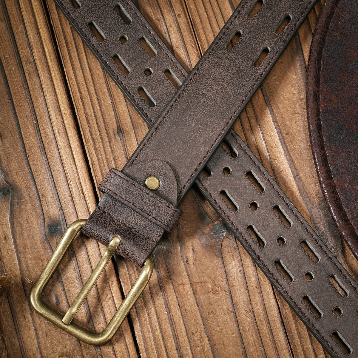 Vintage and fashion collision! PU leather alloy buckle waistband, for both men and women, to create a personalized western style