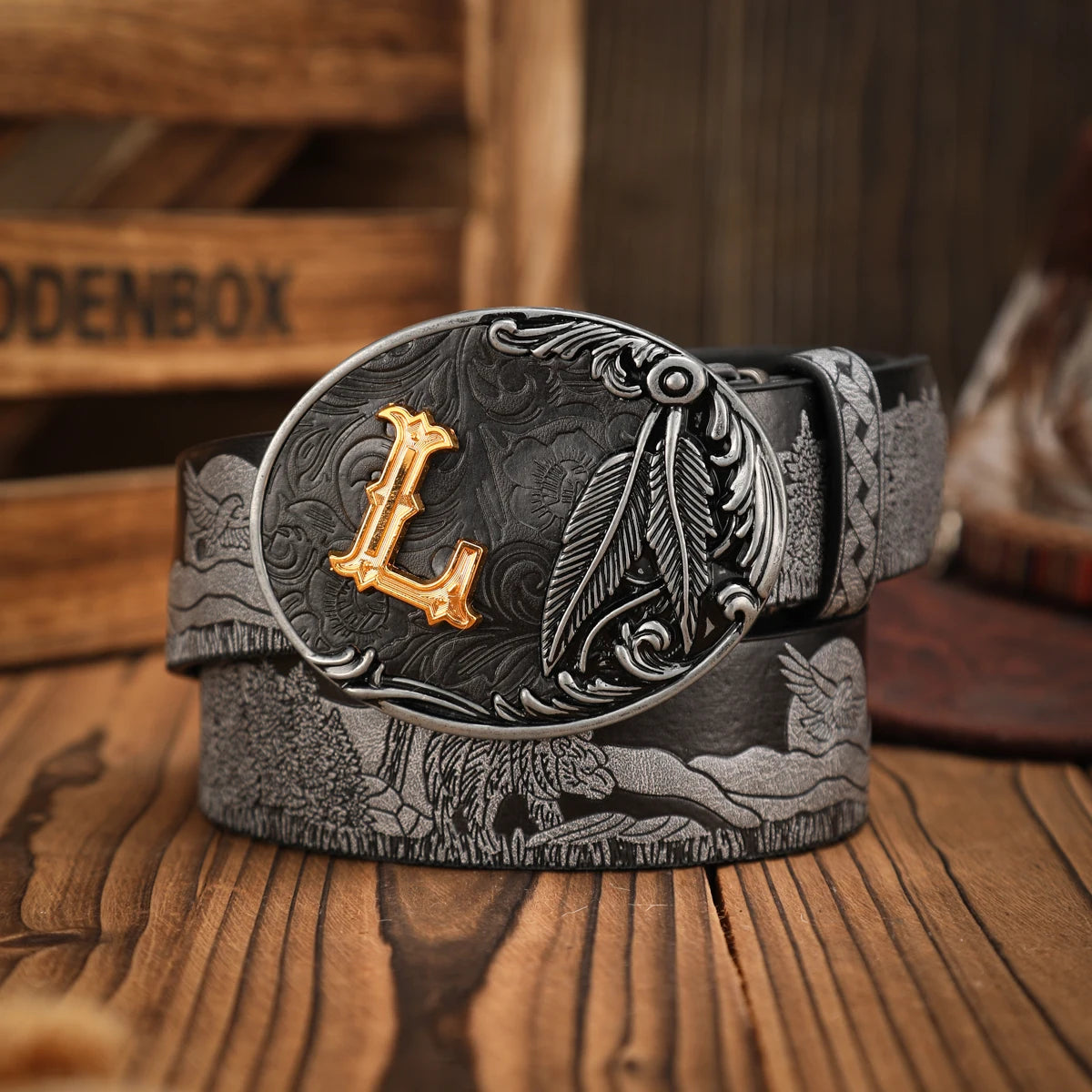 A casual, individual and retro belt, a Western-style clothing accessory, metal buckle, PU belt, suitable for both men and women