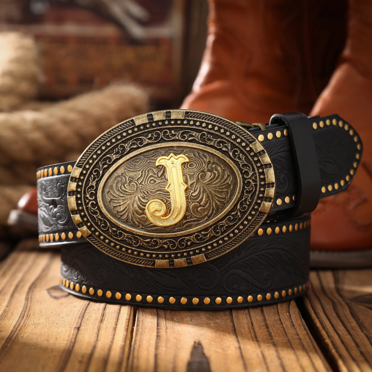 A men's and women's casual retro belt Western style! PU leather belt with metal buckle, suitable for daily work wear