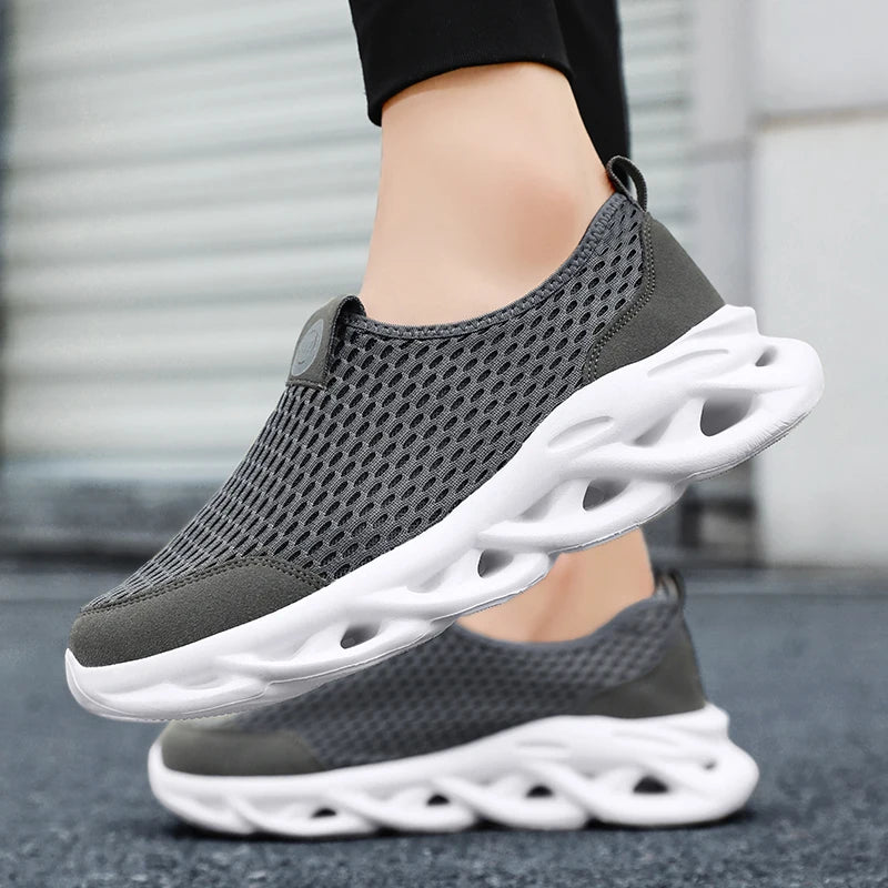 Men Casual Sport Shoes Breathable Lightweight Sneakers Outdoor Mesh Black Running Shoes Athletic Jogging Tenis Walking Shoes