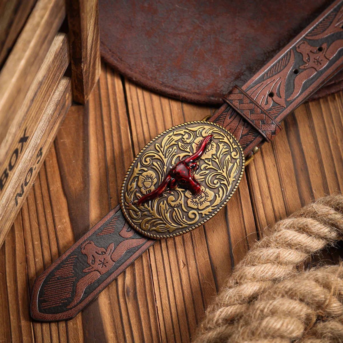 Casual, individual and retro belts, Western-style clothing accessories, metal buckles, PU belts, suitable for both men and women