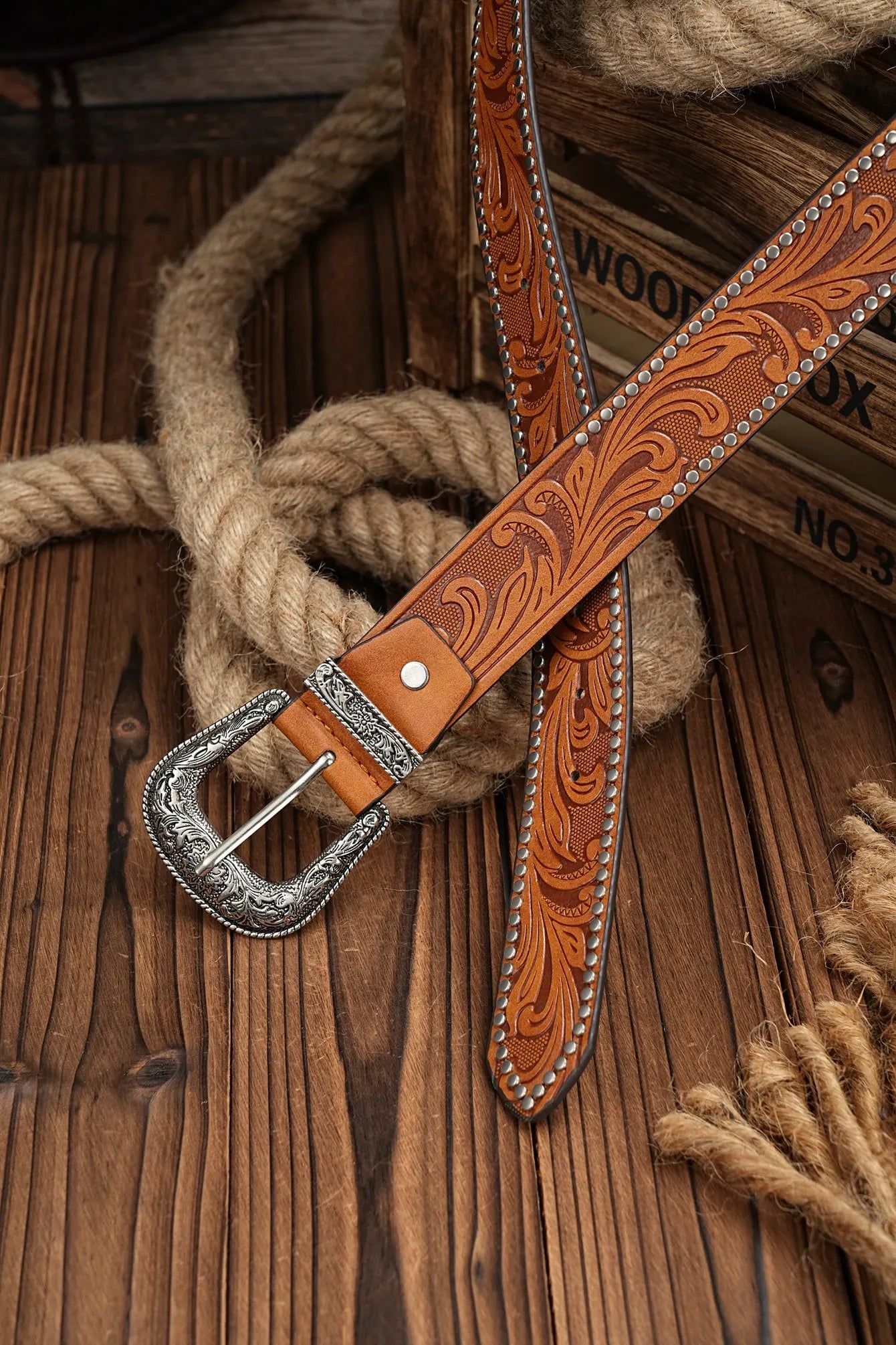 Western Cowboy PU Leather Belt - Men Waist Strap Bull Decoration Floral Engraved for Jeans