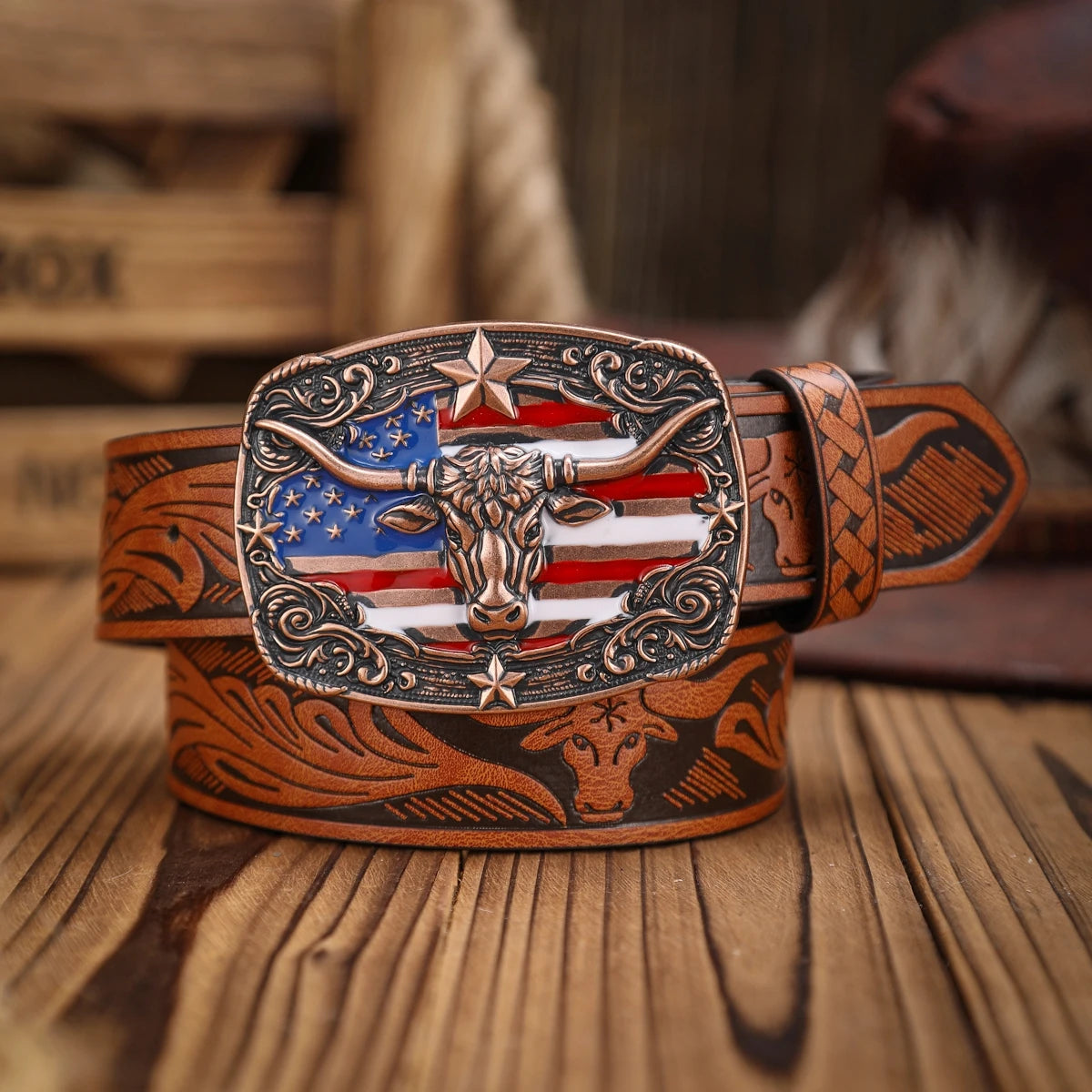 A Western-style PU leather belt for both men and women, a classic and casual retro belt