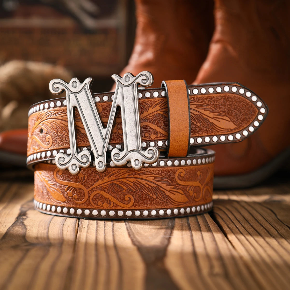 A casual and retro belt, a waist accessory for Western-style clothing, metal buckle, PU belt, suitable for both men and women