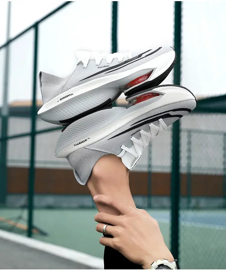 Fashion trend hollow breathable sports shoes comfortable wear-resistant couple running shoes lightweight sports shoes