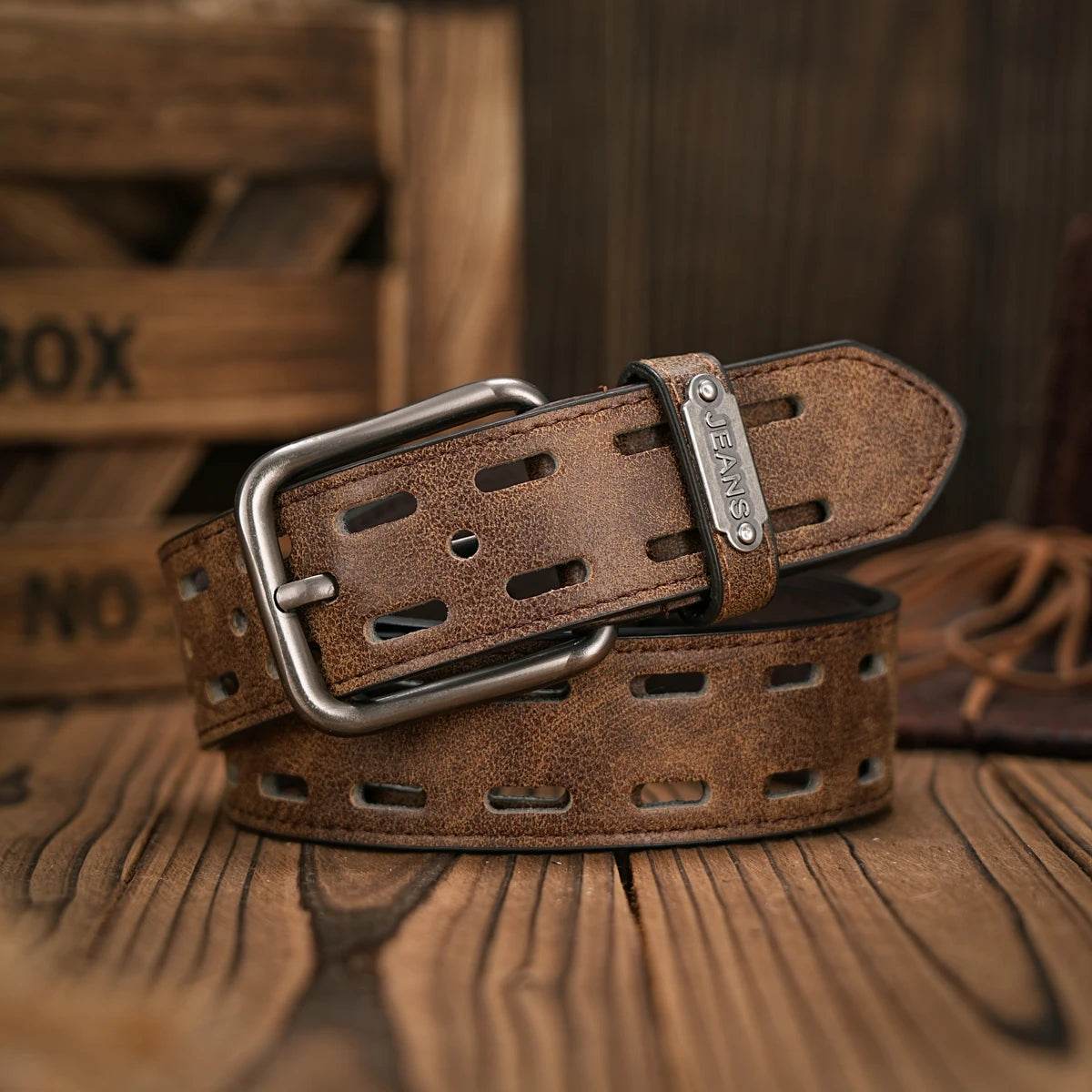 Vintage and fashion collision! PU leather alloy buckle waistband, for both men and women, to create a personalized western style