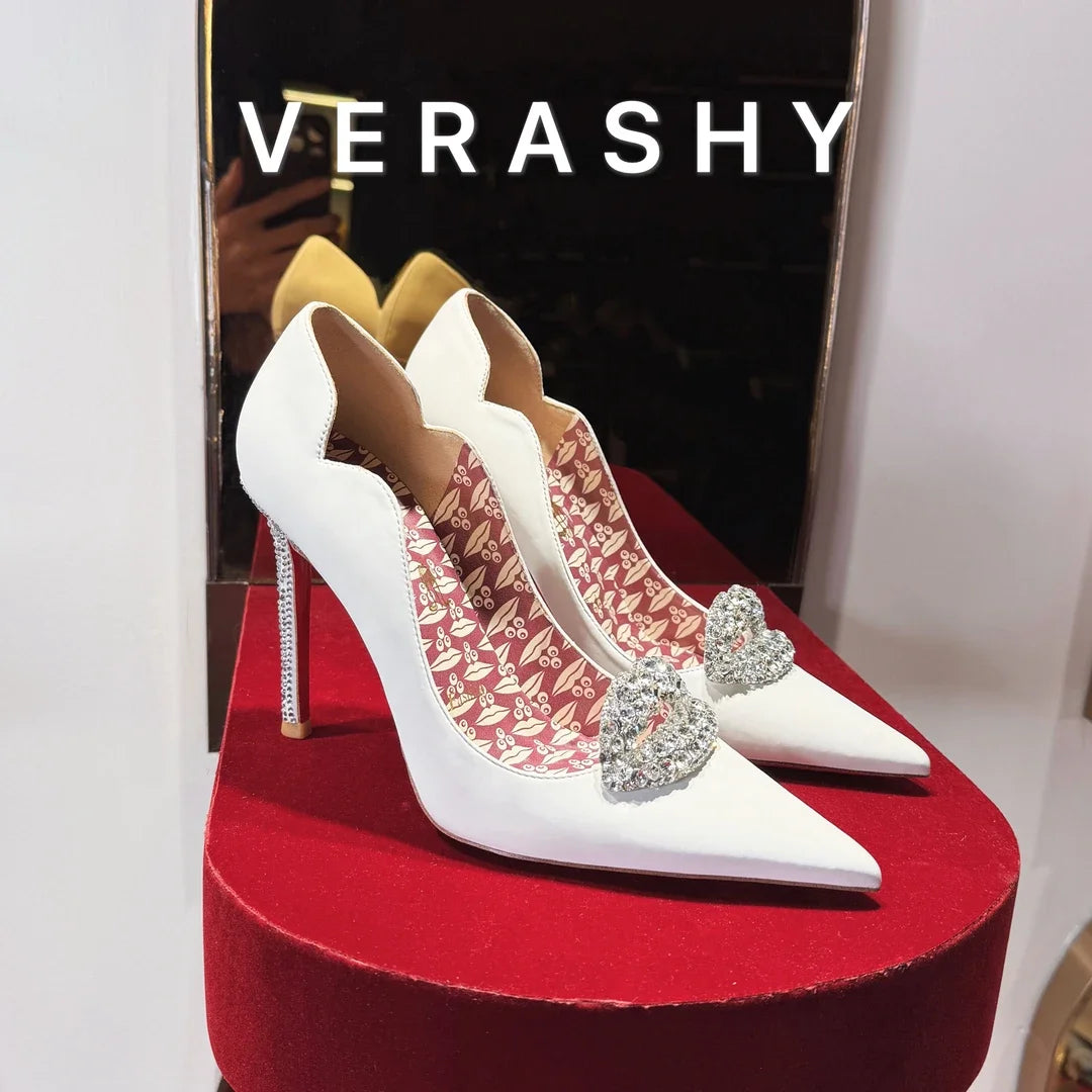Black High Heels Women's 2025 Spring and Autumn New Shallow Toe Lipstick Lips Sexy Temperament Thin Heels Pointed Slip On Pumps